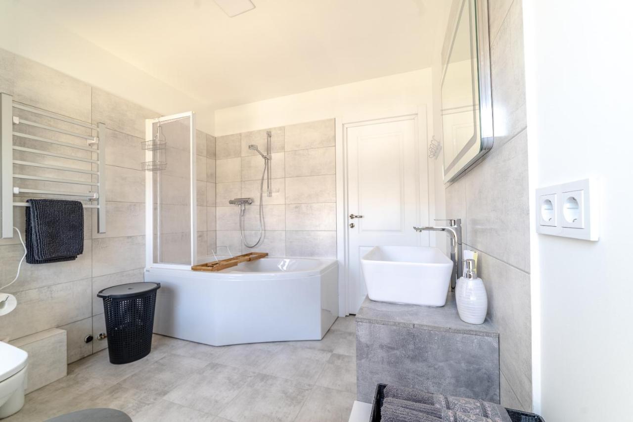 Apartamentai Muzika Šilutė Exteriör bild